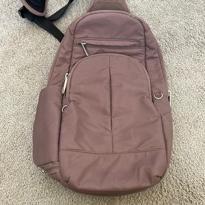 Travelon Antitheft crossbody bag NEW!